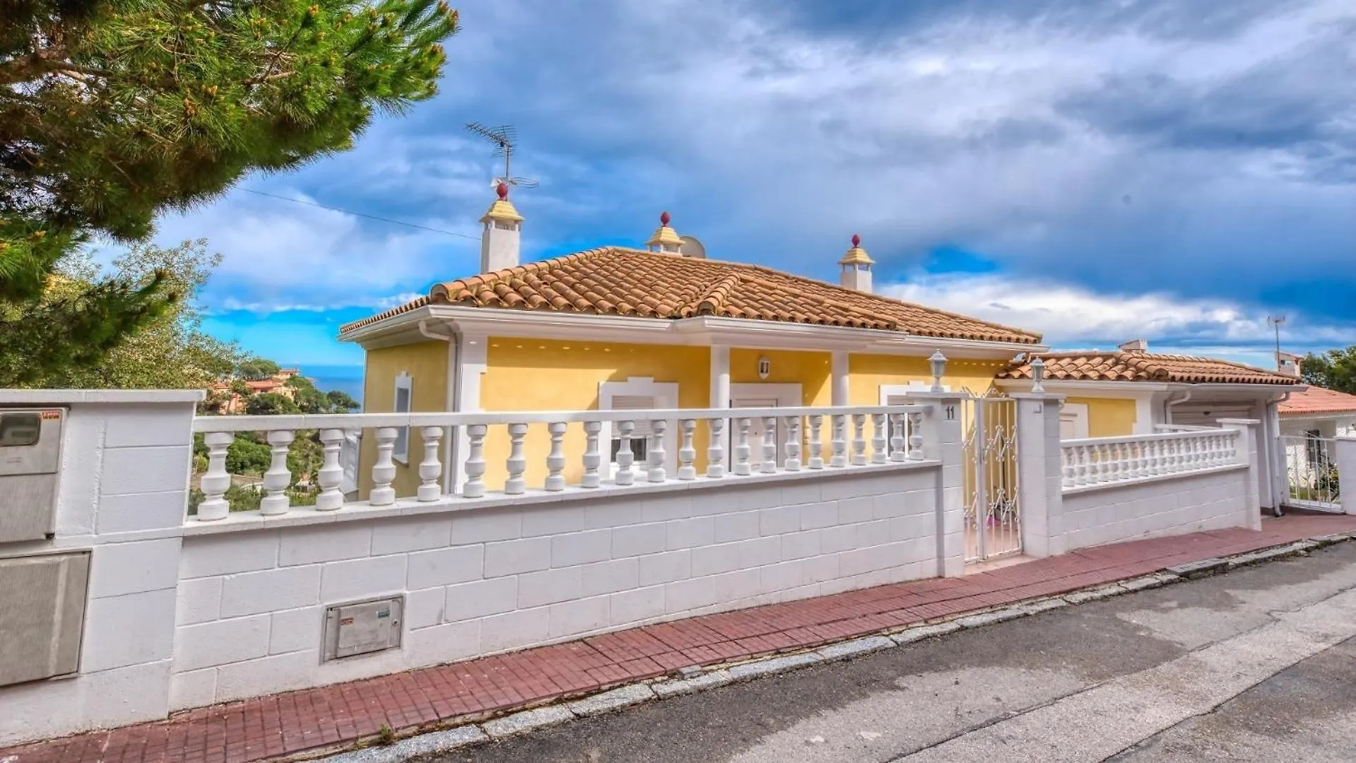 Contacten van Costacabana - Villa Sunrise